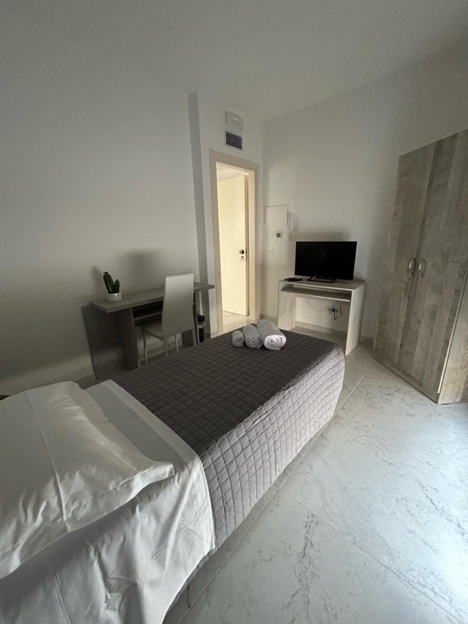 Aqua Marine B&B - Rooms And Apartments Milazzo Luaran gambar