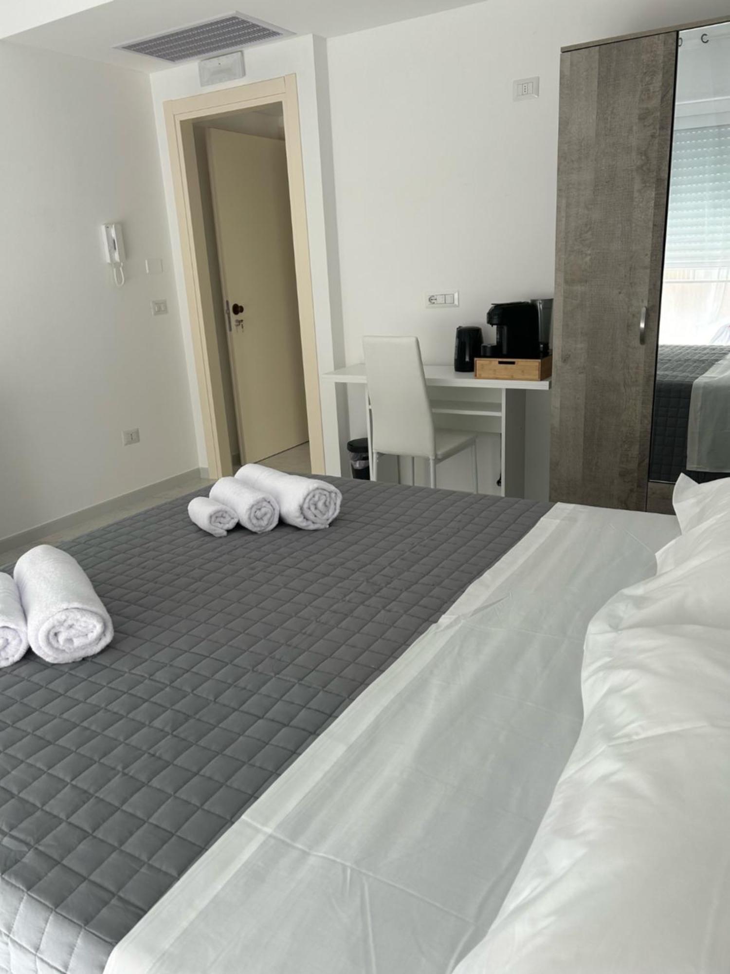Aqua Marine B&B - Rooms And Apartments Milazzo Luaran gambar