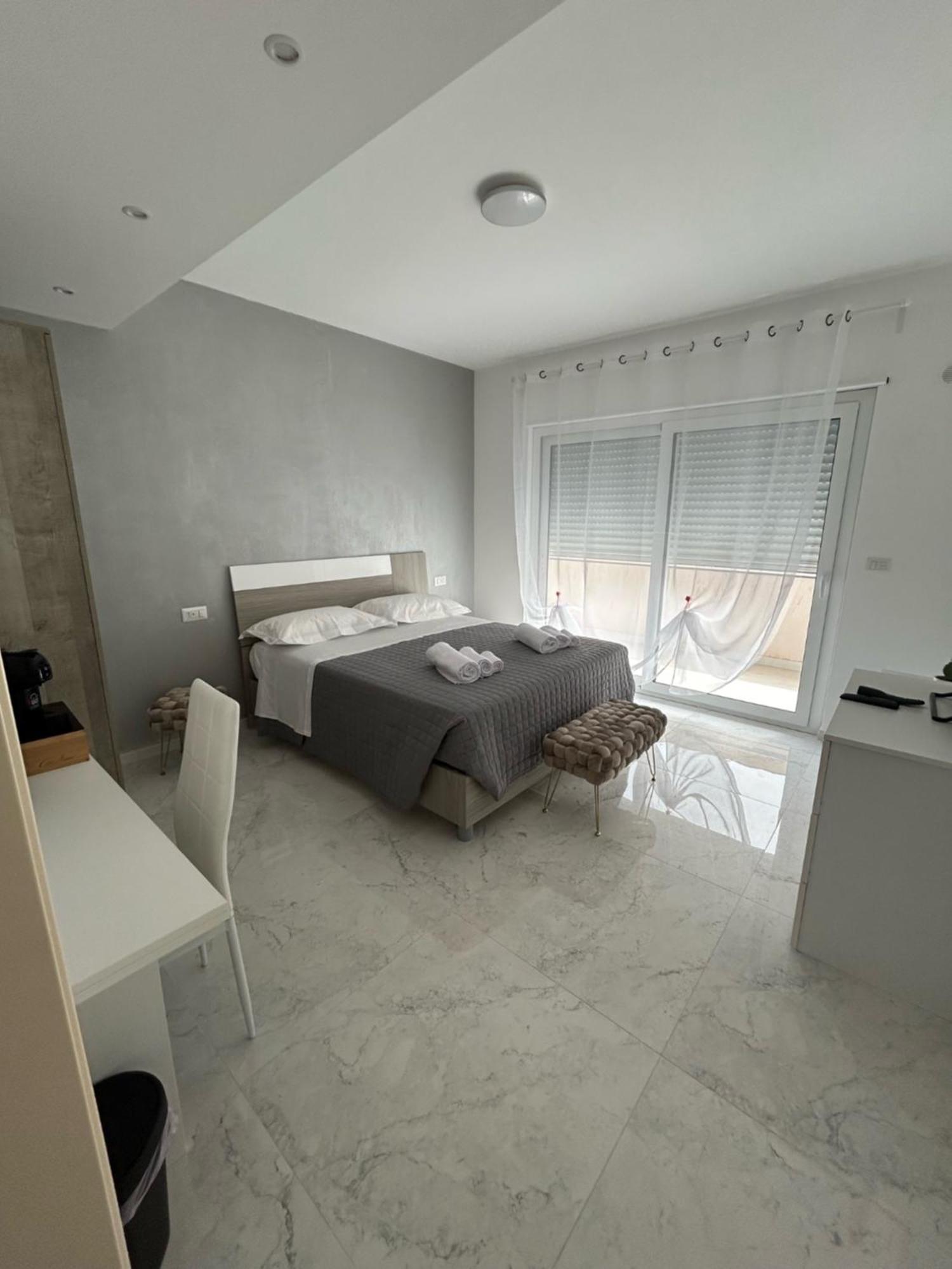 Aqua Marine B&B - Rooms And Apartments Milazzo Luaran gambar